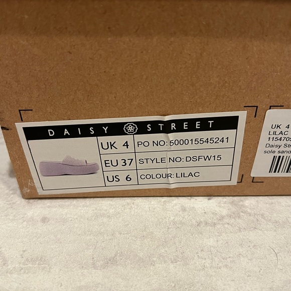 Daisy Lavender Slide Sandals Size 6 - Picture 4 of 5